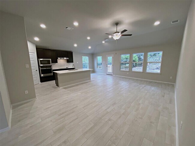 Foto del edificio - 20915 Oak Dale Dr