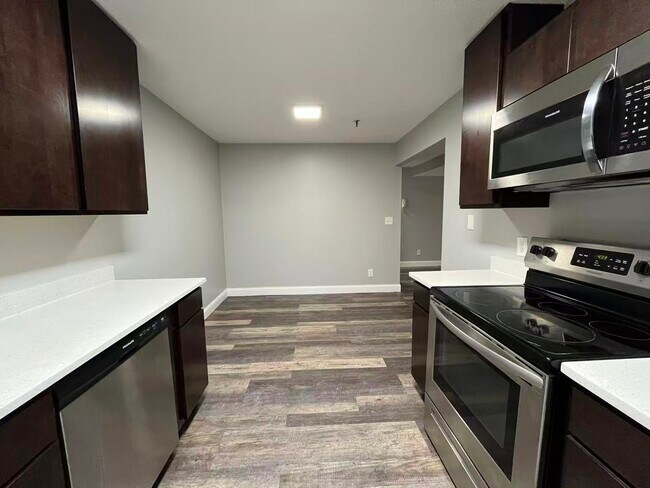 Foto del edificio - 1360 Brook St