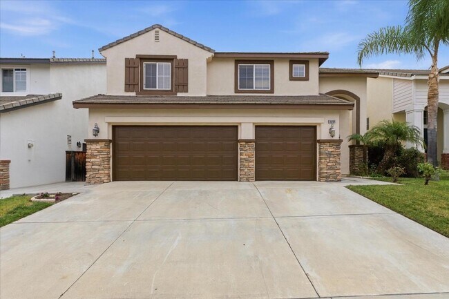 Building Photo - 39264 Memory Dr