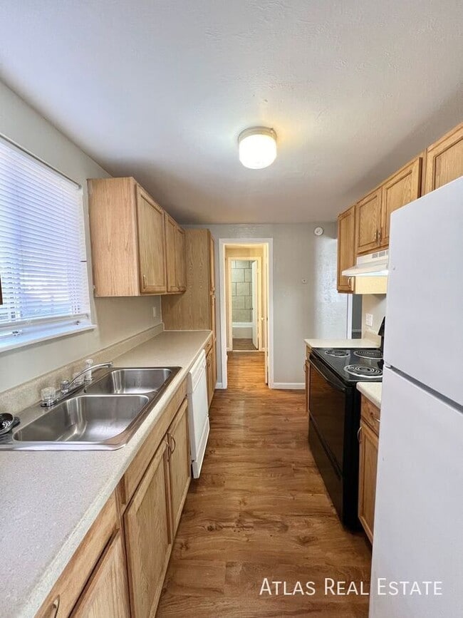 Photo - 461 El Paso Blvd Apartment