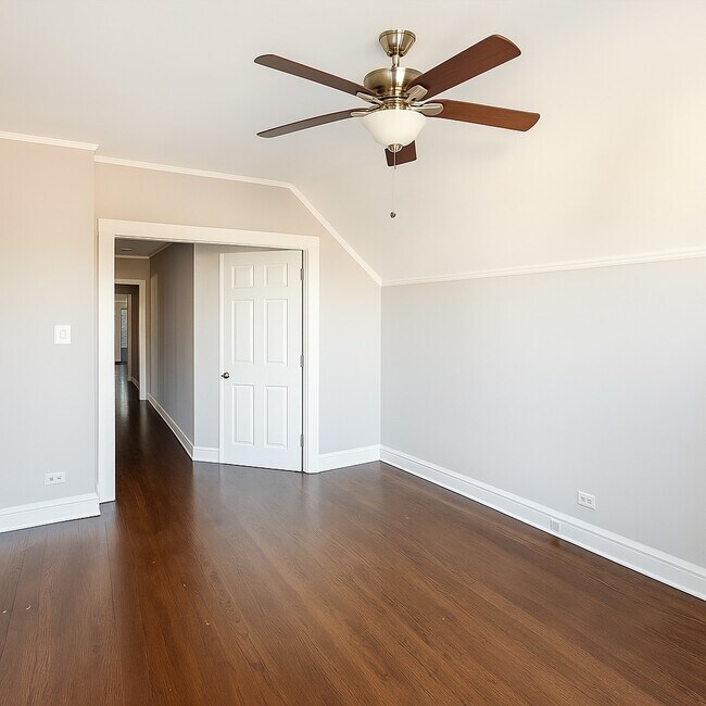 Foto del edificio - 2839 N Newland Ave