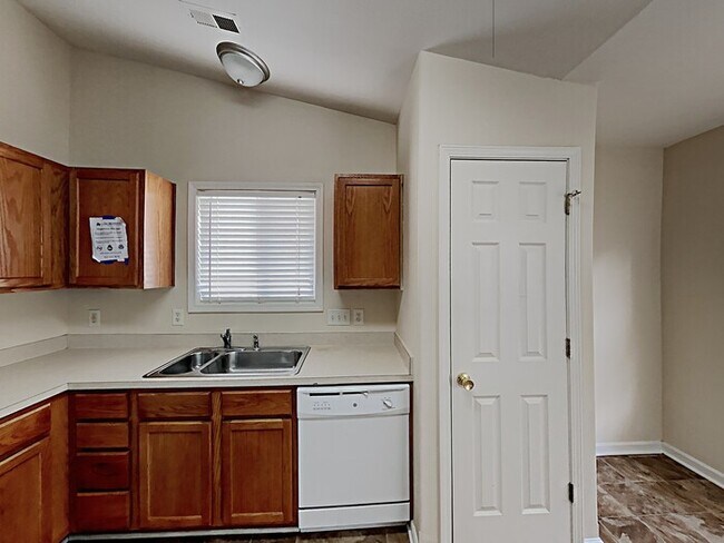 Building Photo - 6532 Wandering Creek Dr