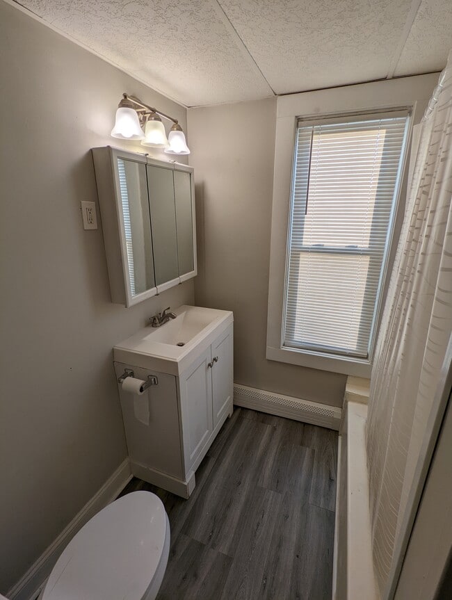Bathroom - 64 Pleasant St