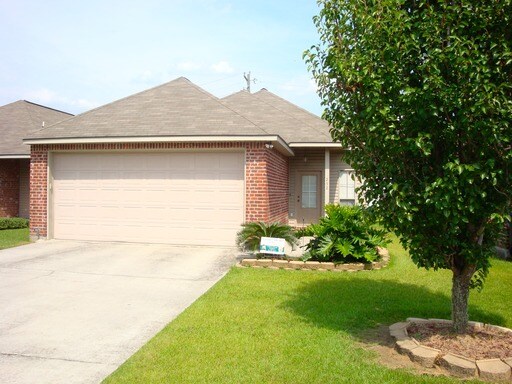 Primary Photo - 252 Rushmore Dr