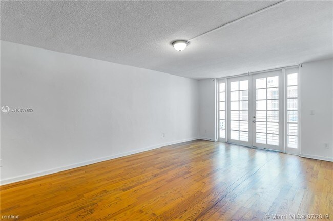 Building Photo - 1 br, 1 bath  - 1754 Meridian Ave