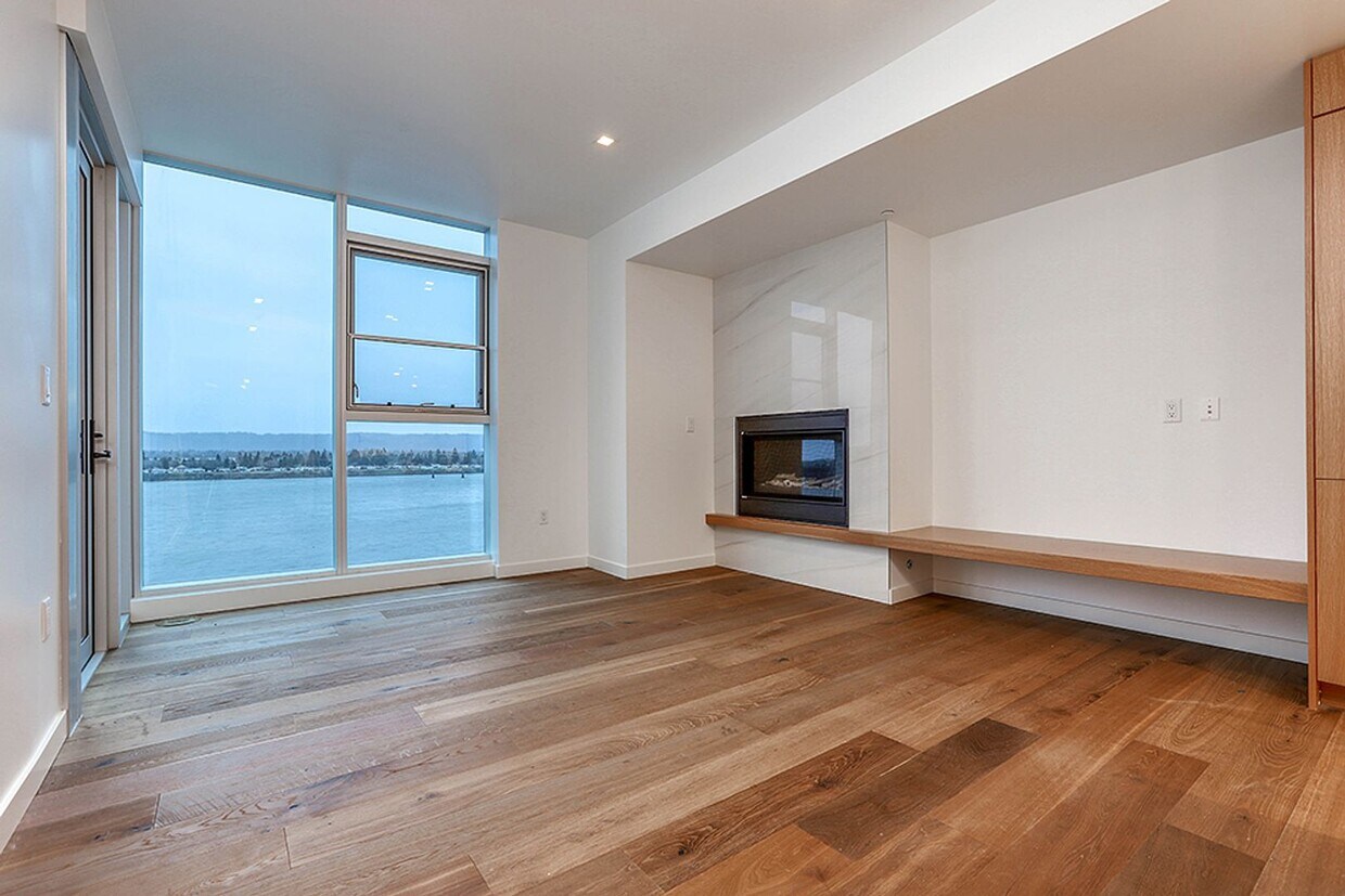Foto principal - Luxury Living at the Kirkland Tower on the...