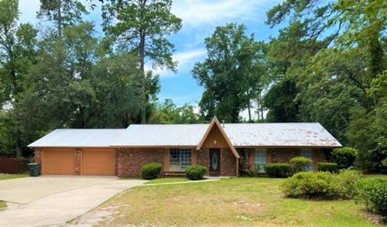 Primary Photo - Gorgeous Home in the Heart Hinesville