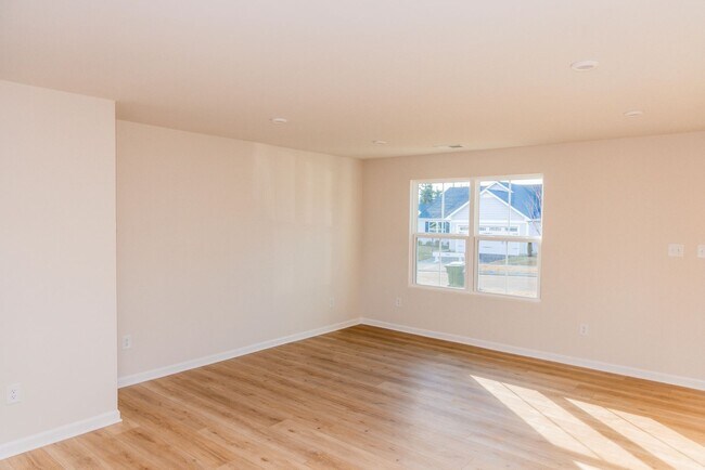 Foto del edificio - 4 Bedroom Home in Waynesboro