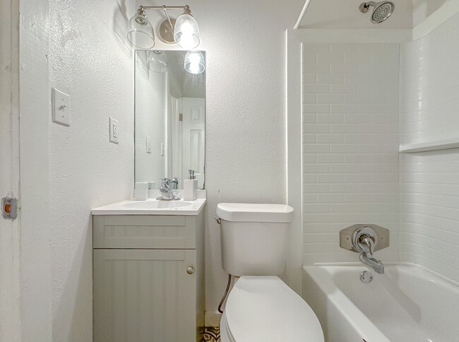 Building Photo - FAMU Triplex