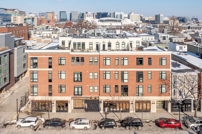 Alternate - Residences at 170