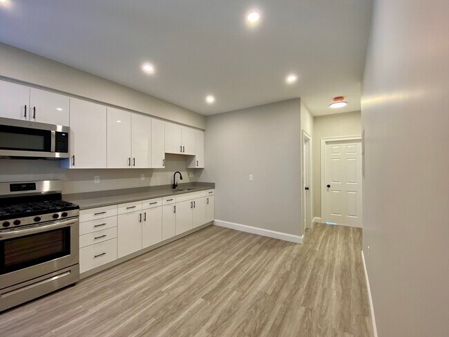 Foto del edificio - 124 Trenton St