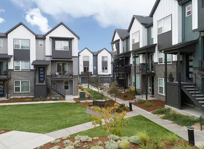 Foto del edificio - 12125 Ridge Rd