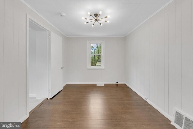 Building Photo - 217 Pennsylvania Rd