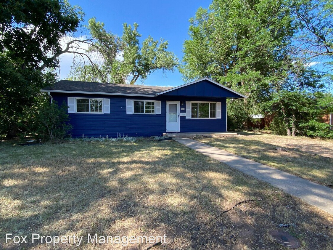 Primary Photo - 3 br, 1.5 bath House - 3155 E. Aurora Avenue