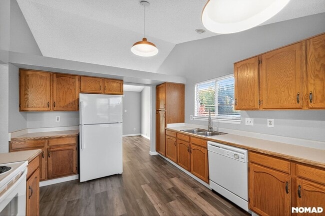 Building Photo - 11366 Depew Way