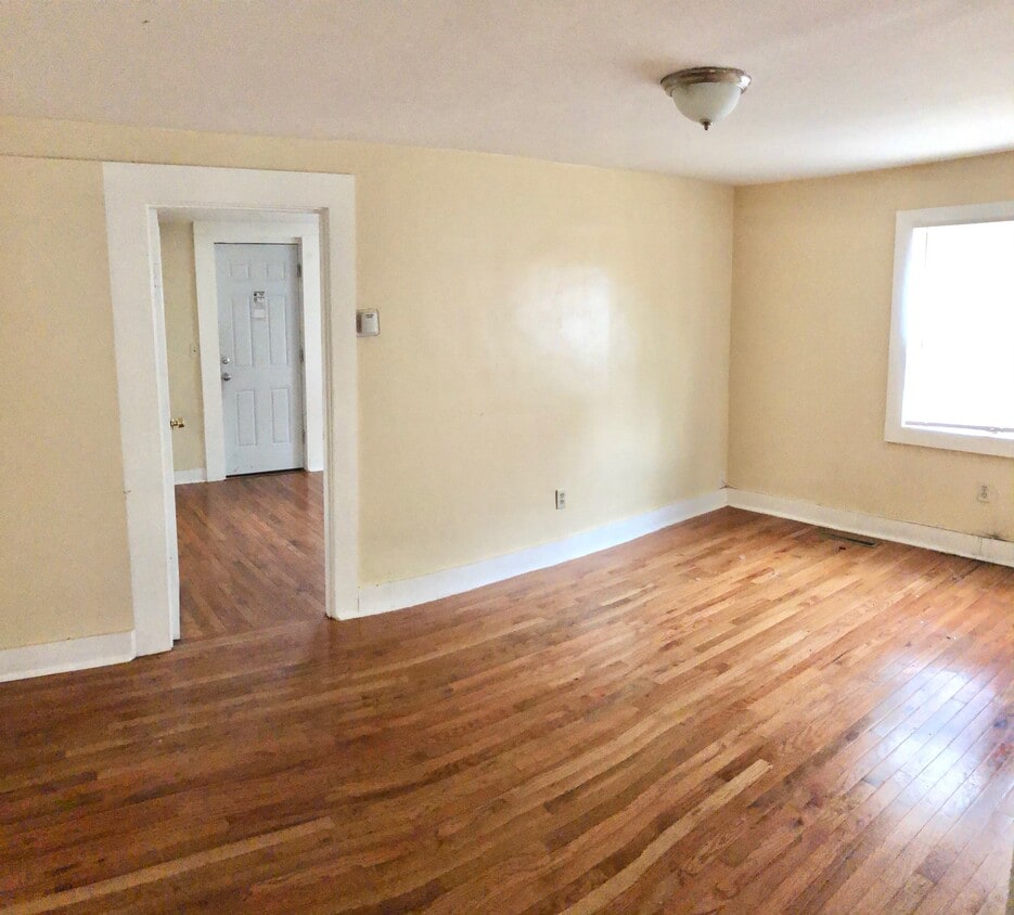 44 Dudley St, Hamden, CT 06517 Apartments in Hamden, CT