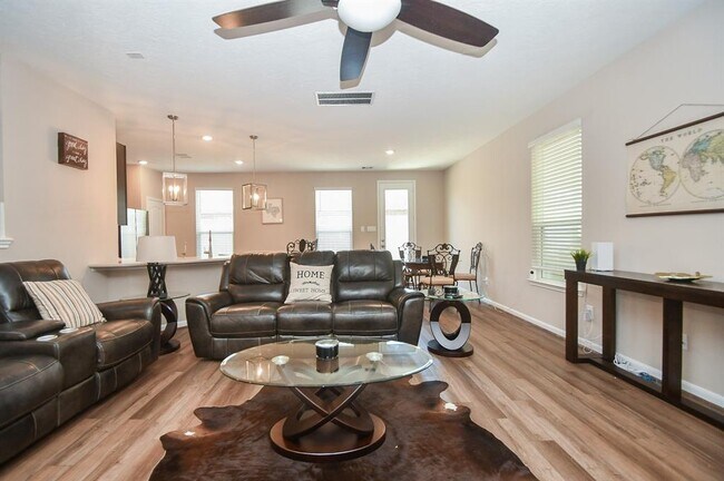 Building Photo - 8618 Cedar Plains Ln
