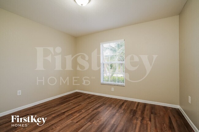Foto del edificio - 2153 NW 18th Pl
