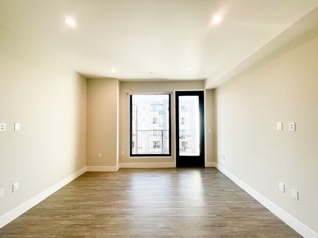 Foto del edificio - 5545 Bonner Ave
