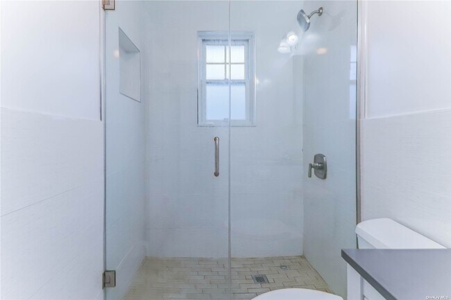 Foto del edificio - 128-42 Inwood St