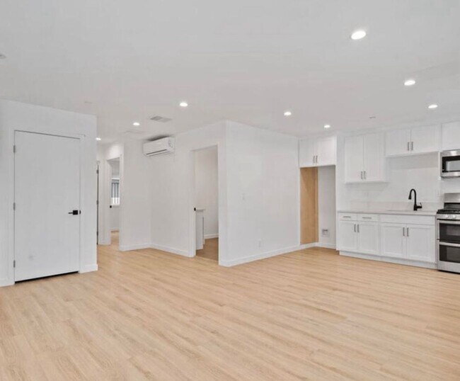 Foto del edificio - 10914 Columbus Ave