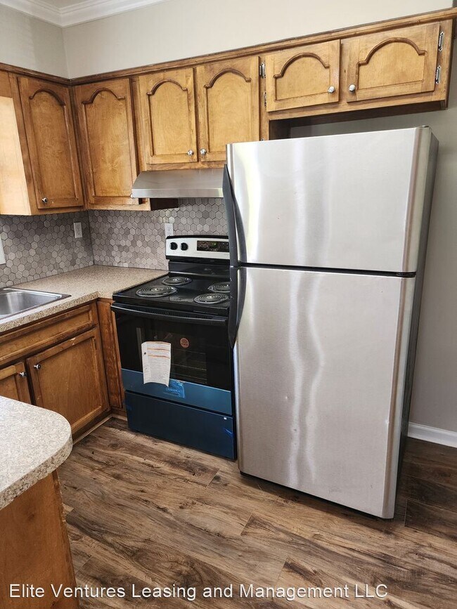 Building Photo - 3 br, 1 bath House - 5022 Dodd Drive