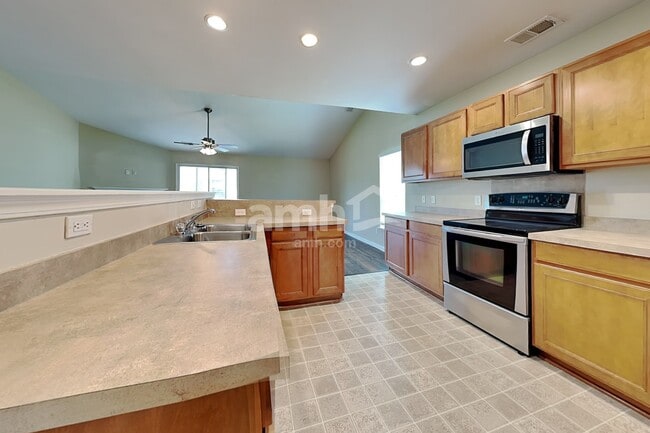 Building Photo - 154 Decatur Dr