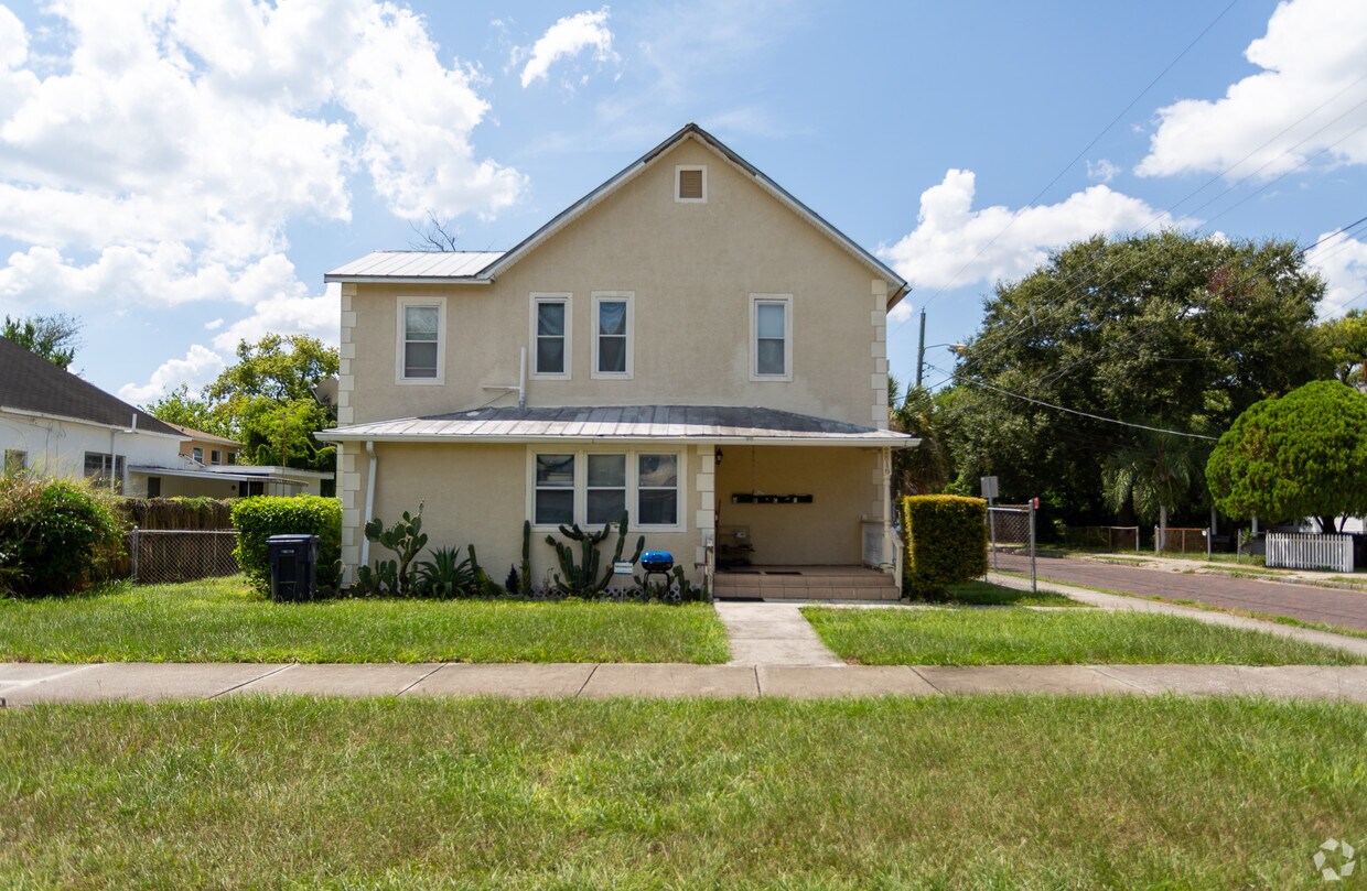 Building Photo - 2816 N 9th St