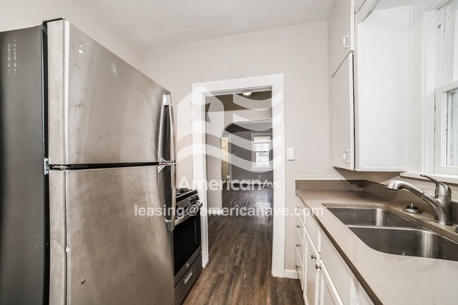 Foto del edificio - 727 W Thrush Ave