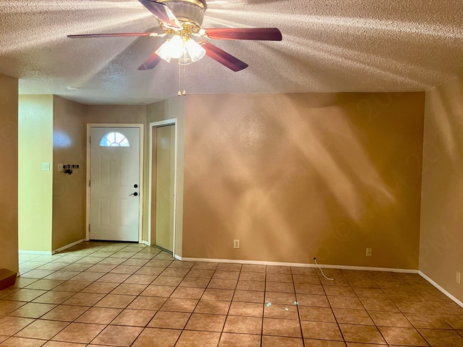 Building Photo - 7318 Hunters Raven