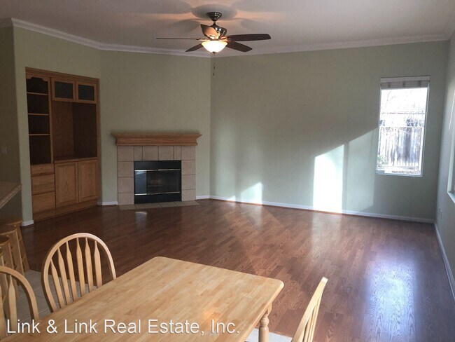 Building Photo - 3 br, 2 bath House - 4211 Virginia Pine Court