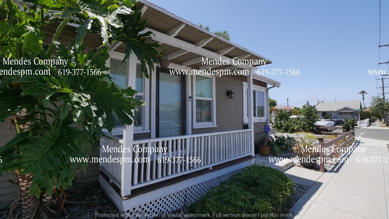 Primary Photo - Charming 2 BD/ 1 BA Craftsman Style House ...