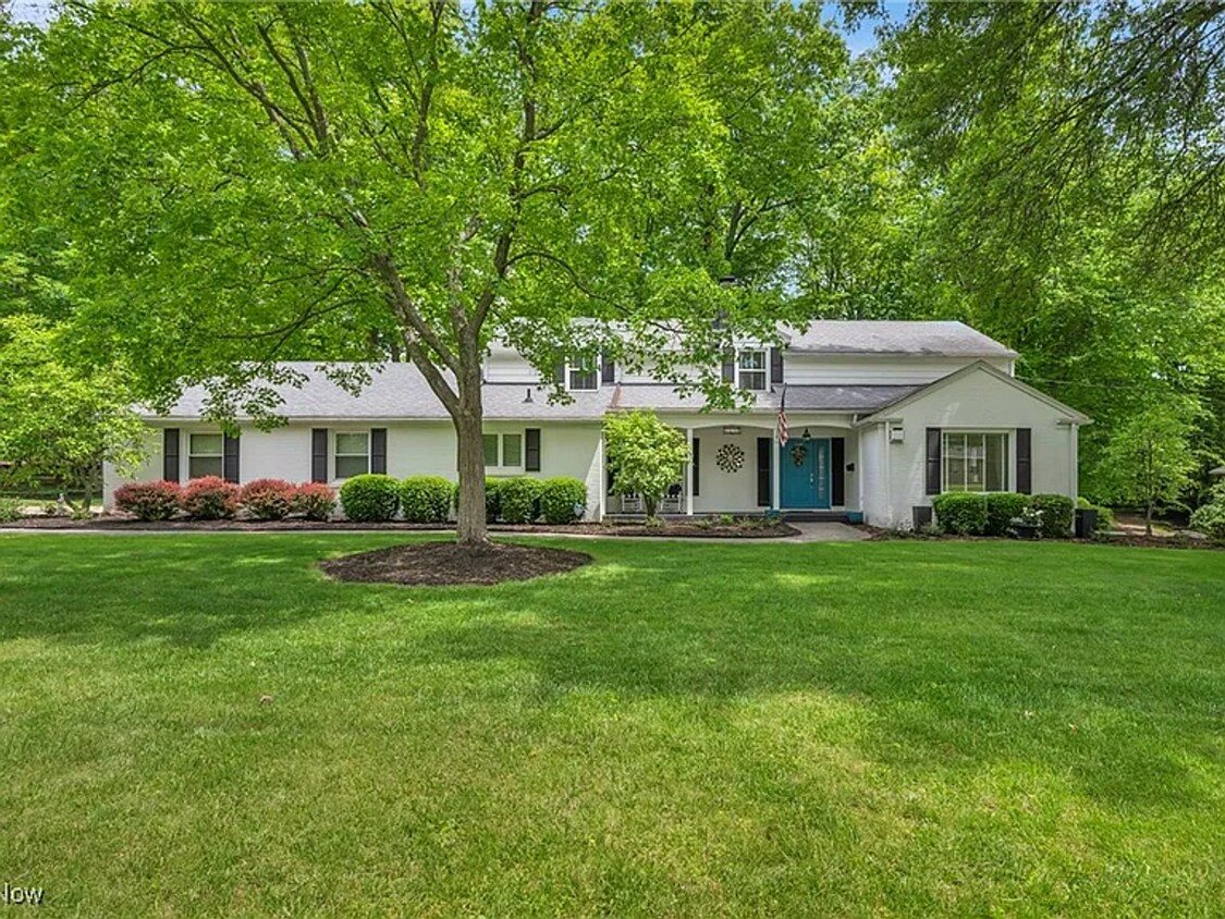 Foto principal - Beautiful 4 Bedroom Home
