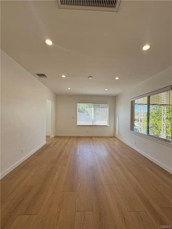 Foto del edificio - 4644 Lowell Ave