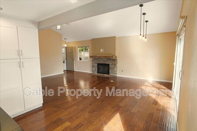 Building Photo - 15806 Ada St