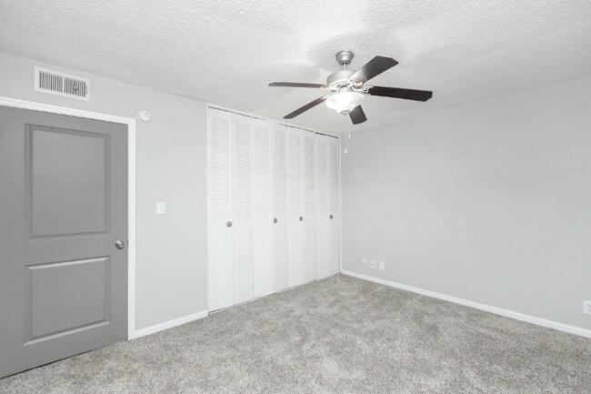 Foto del edificio - 2950 S Cobb Dr SE