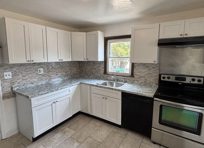 Foto del edificio - 7416 Lanham Ln