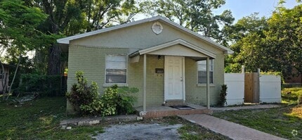 Building Photo - 8013 N 13th St
