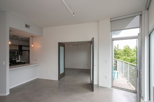 Foto del edificio - 2115 Yeaman Pl