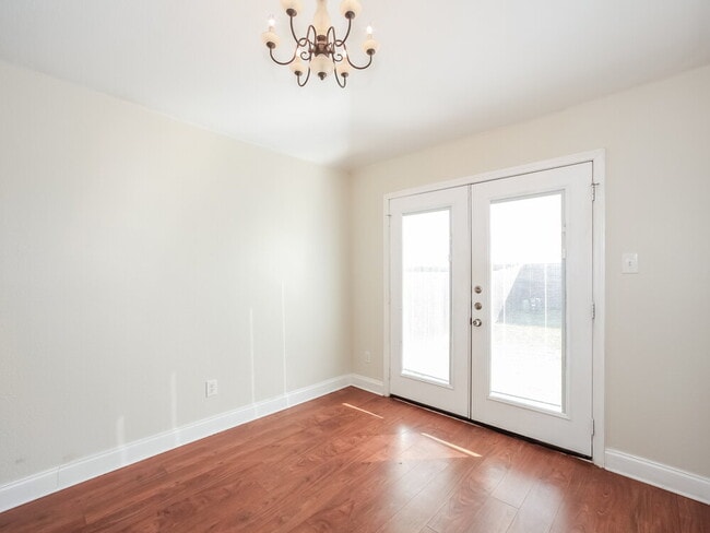 Building Photo - 773 Silverbrook Dr