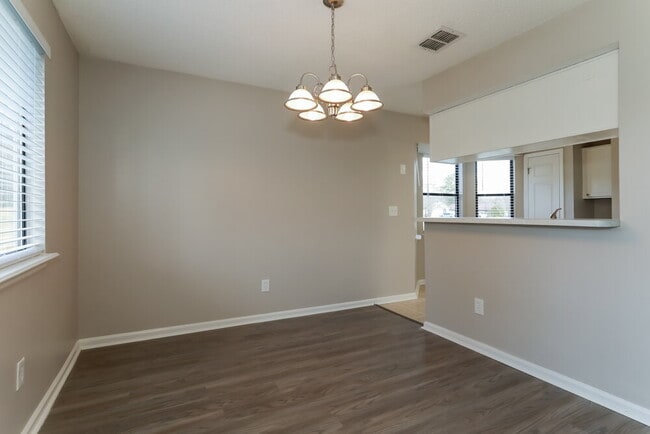 Building Photo - 1782 Farm Way