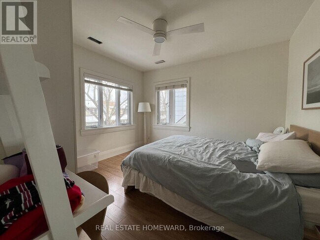 Photo du bâtiment - 110 Caroline Ave