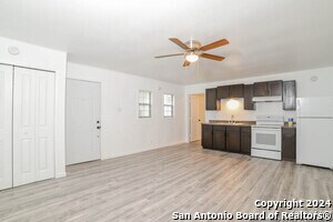 Foto del edificio - 215 Greenlawn Ave