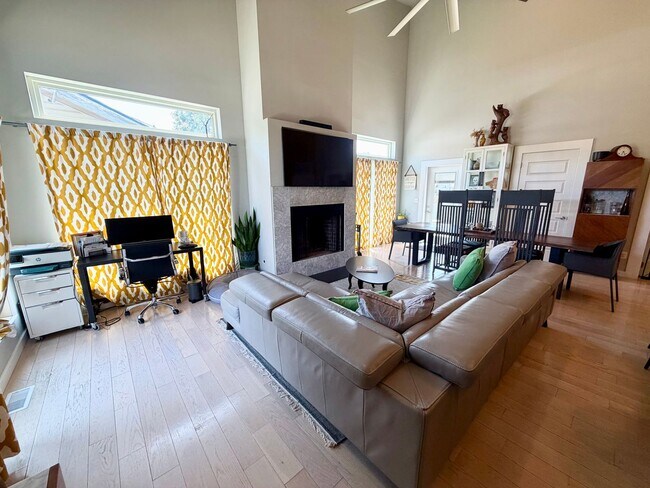 Foto del edificio - Contemporary 2 bedroom, 2.5 bath home in the heart of Route 66.