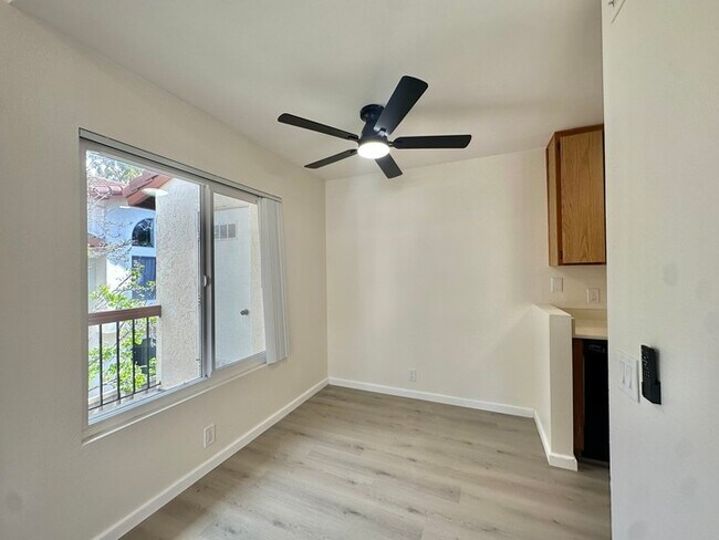 Foto del edificio - Indulge in coastal living in this beautifu...