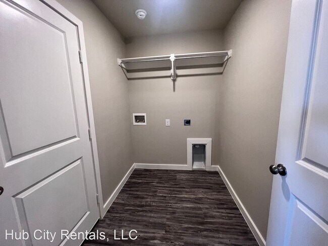 Building Photo - 3 br, 2 bath House - 3207 Abbeville