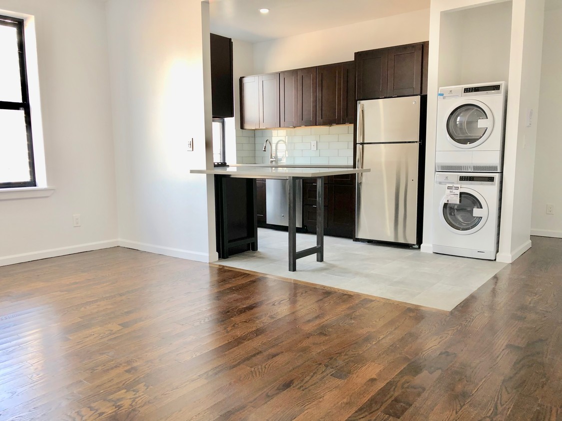 Primary Photo - 600 W 176th St
