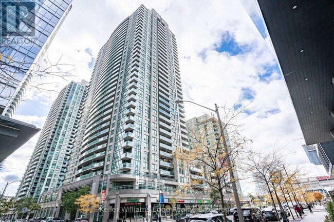 Building Photo - 30 Grand Trunk Crescent