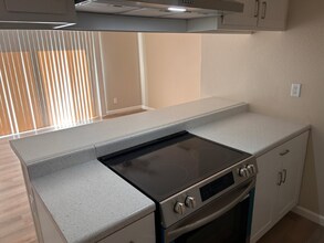 Building Photo - 6618 Nielsen Way