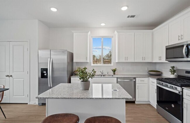 Foto del edificio - 24612 Applewood Crst Ln